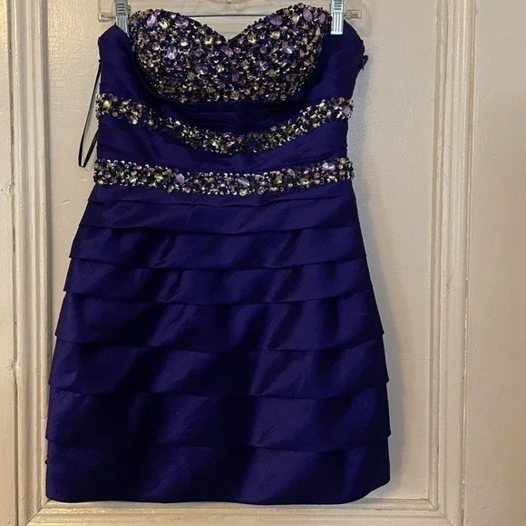 pre owned homecoming dresses Skylar A-Line Sweetheart Homecoming Dress  Newinlook